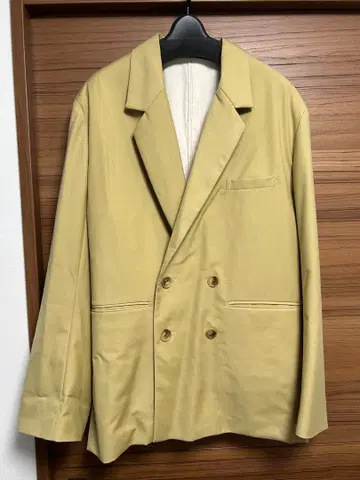 지젤 JSELF 베이지 더블 브레스트 자켓