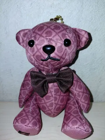 게라르디니 옅은 와인 계열? 핑크 테디베어. 얼마 전 잘 받았습니다!.