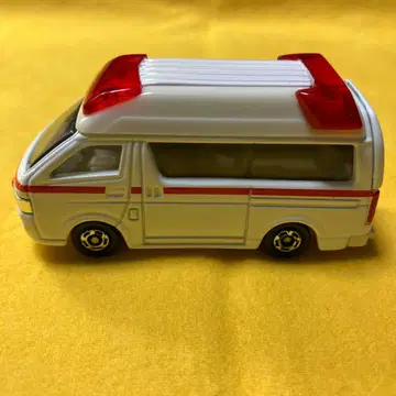 구급차 미니카 토미카 2006년 MADE IN VIETNAM 상자 없음