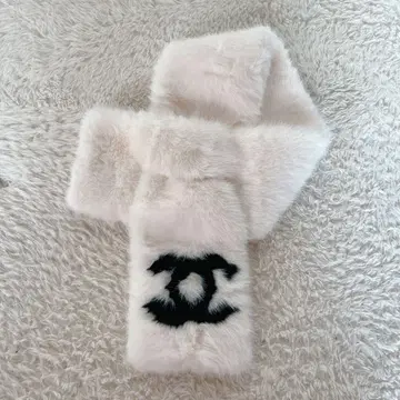 미사용 새상품 베이지 복슬복슬 머플러 CC 코코