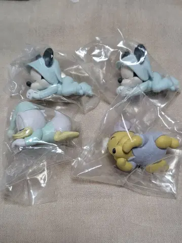 디즈니 캐릭터 아직 졸린 미키 x 2 도날드 푸우