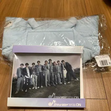 Snow Man ON 투어 쇼핑백과 태피스트리