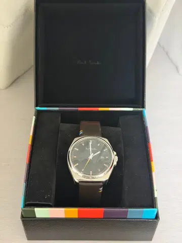 Paul Smith 블랙 가죽 스트랩 시계