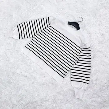 a.v.v 니트 보더 무늬 화이트 블랙 루즈 실루엣 프렌치 캐주얼