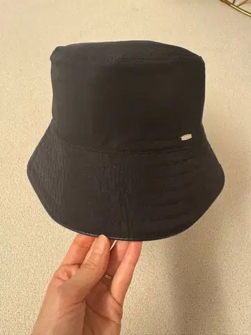 블랙 나일론 버킷햇