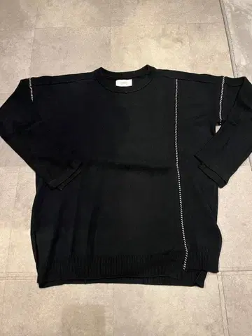 STUDIOUS 블랙 니트 스웨터