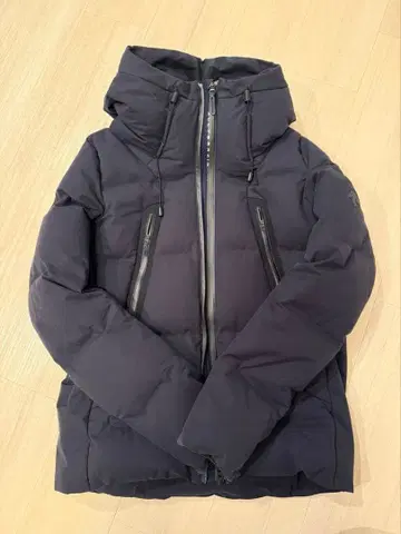 데상트 미즈사와 다운 마운티니어 네이비 S 사이즈