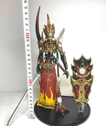 가동 개조: 맥팔렌 만다린 피규어