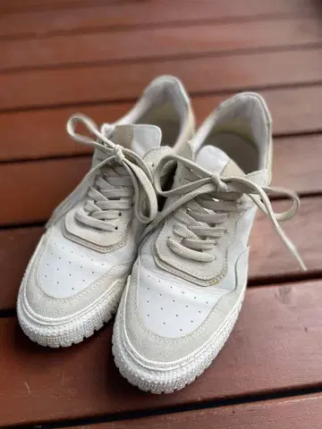 쿠셰리 스니커즈 24