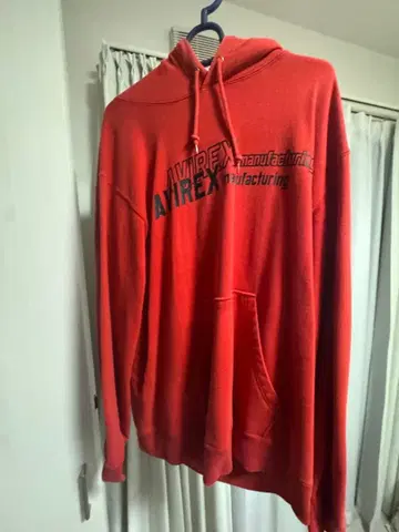 AVIREX 빨간색 후드 부착 후드티