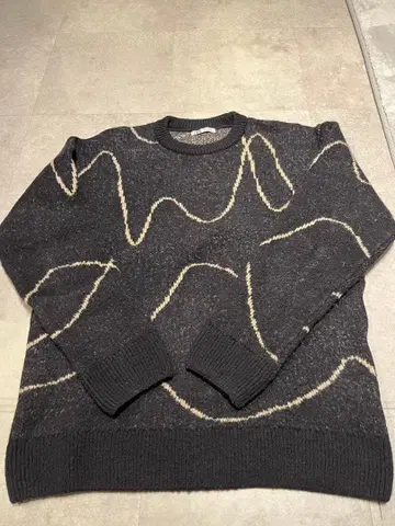 ZARA 자카드 네이비 니트 스웨터