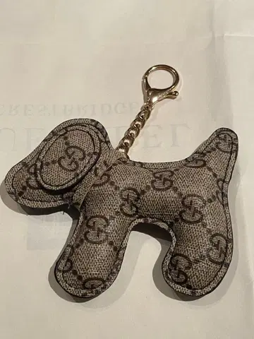 강아지 모양 키링 G 로고 차콜 그레이