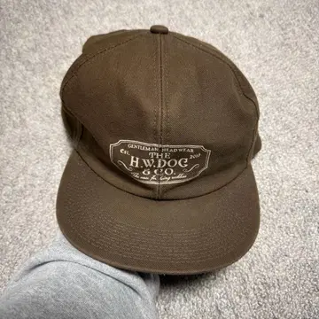H.W.DOG & CO. 브라운 캡