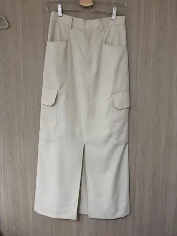 개럴개런트 BIG 포켓 타이트 스커트