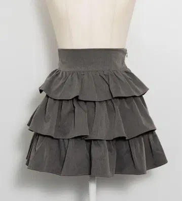 pium 티어드 프릴 미니 스커트