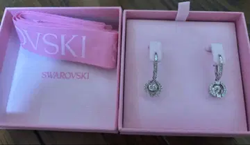 스와로브스키 Sparkling 댄스 귀걸이 오오모리 모토키 착용 크리스탈