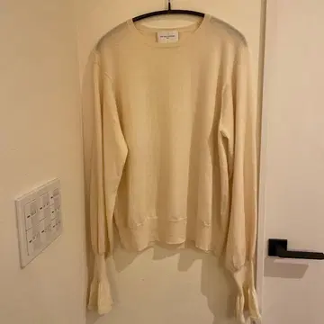 UNITED ARROWS 아이보리 긴팔 니트 벌룬 슬리브