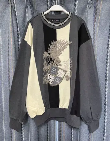 빈티지 구제 의류 빅 실루엣 트레이닝복 엠블럼 자수 일본제 맨투맨