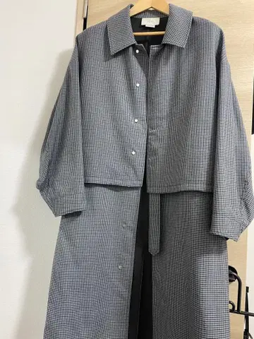 YOKE 체크 무늬 트렌치코트