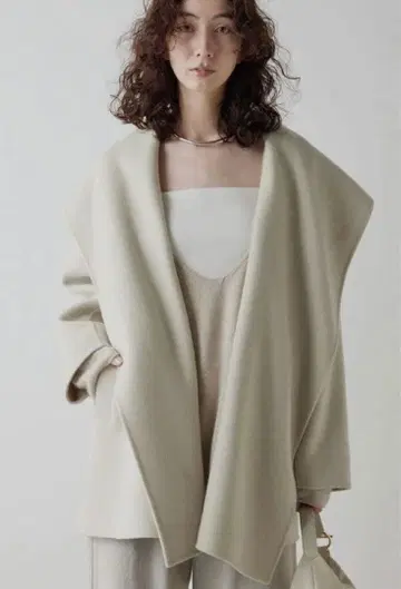 GALLARDAGALANTE 리버 숄 코트