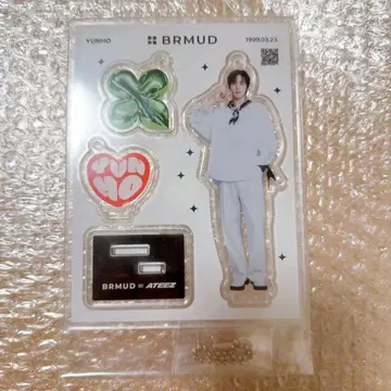 ATEEZ 아크릴 스탠드 brmud 윤호