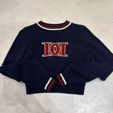 Darich 네이비 로고 자수 스웨터