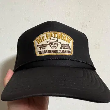 MRFATMAN 블랙 메쉬 캡