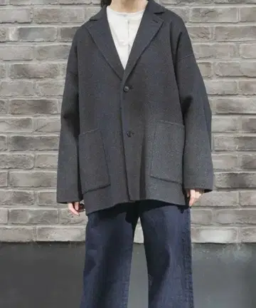 카구레: 울 테일러드 숏코트 차콜 배송비 포함