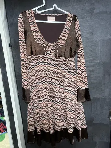 mingy 파도 무늬 긴팔 원피스