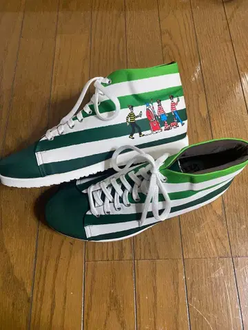 산토리 특차 x 월리 콜라보 한정판 스니커즈