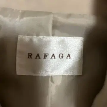 RAFAGA 베이지 트렌치코트