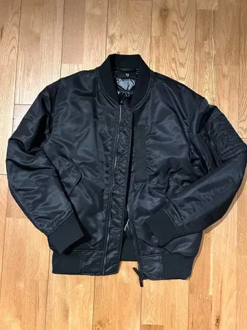 [ 컨디션 최상 ] 유니클로 +J 블랙 하이브리드 다운 MA-1 XS