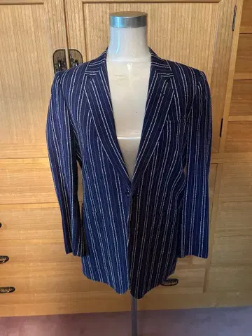 스트라이프 테일러드 자켓 네이비