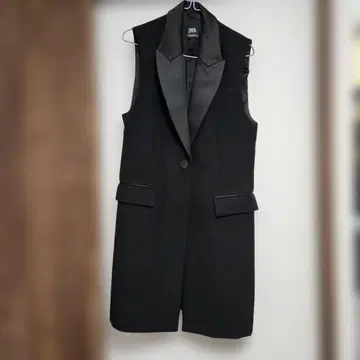 ZARA 블랙 베스트 S/M