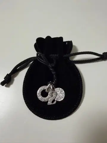 [ 미사용 새상품 ] 루츠 아일랜드 Roots island 키링