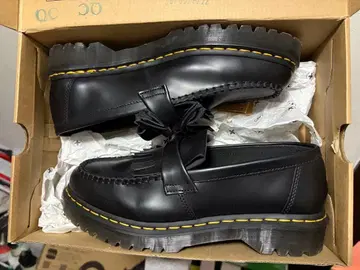 닥터마틴 태슬 로퍼 28