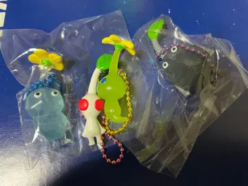 새상품 피크민 키링