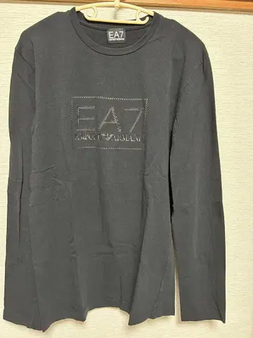 엠포리오 아르마니 EA7 롱티 하자품