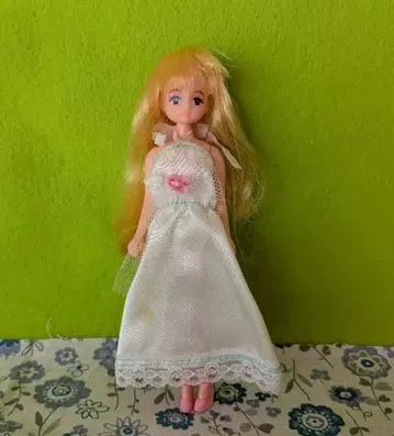 타카라 스위트 논노 쇼와 레트로 1982년 13cm 컴팩트 인형