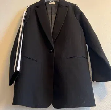 [ 완판템 ] Loungedress 라인 자켓