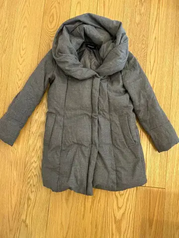 패딩 자켓 다운 코트 그레이 볼륨 넥 방한복