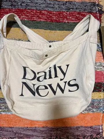 뉴스 페이퍼 백