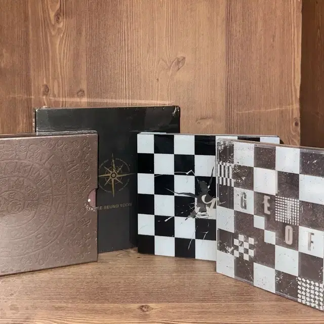 이승윤1,2,3,3선공개 미개봉앨범들 일괄팔매합니다!(원가8만원 넘어요)