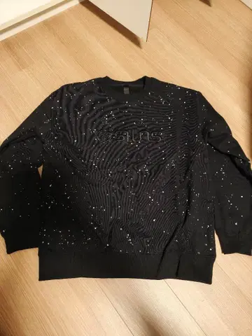 미사용품 SILAS 블랙 사이러스 맨투맨