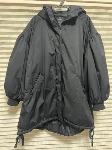 JEANASIS 몬스터 후드티 코트 블랙