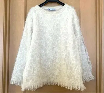 새상품, 미사용 ZARA 샤기 긴팔 니트 M 사이즈