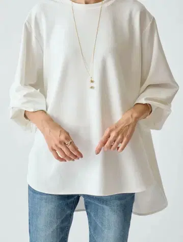 BEARDSLEY 비어즐리 T 블라우스 화이트