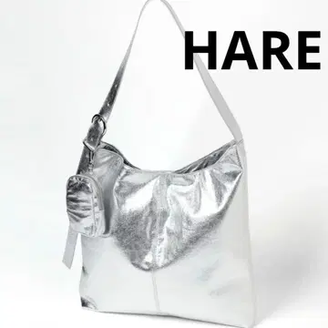 HARE 메탈릭 실버 토트백 파우치 포함 숄더백