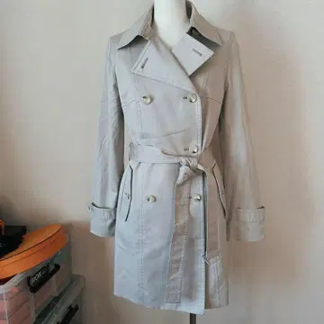 인디비 베이지 더블 브레스트 트렌치코트 38