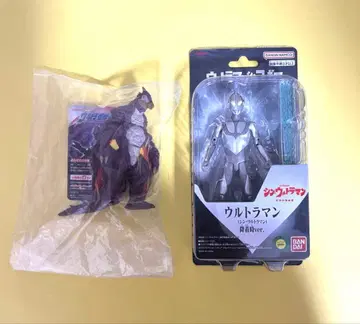 신 울트라맨 피규어와 울트라 괴수 시리즈 조이가